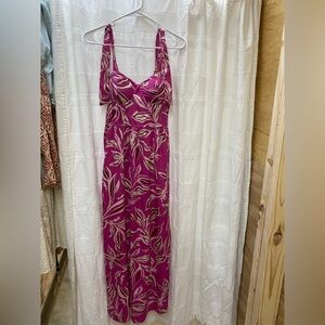 Elegant Fuchsia Leaf Print Maxi Dress